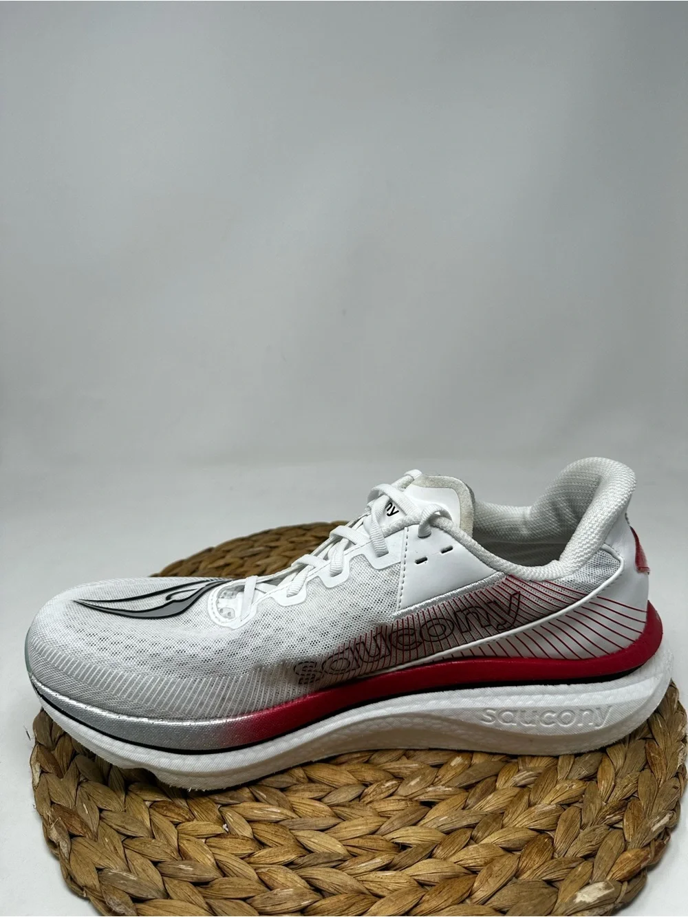 Saucony Endorphin Azura Running Shoes White Salsa Size 12.5 Men's